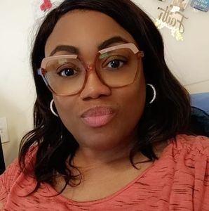 Meet your Posher, Carleen